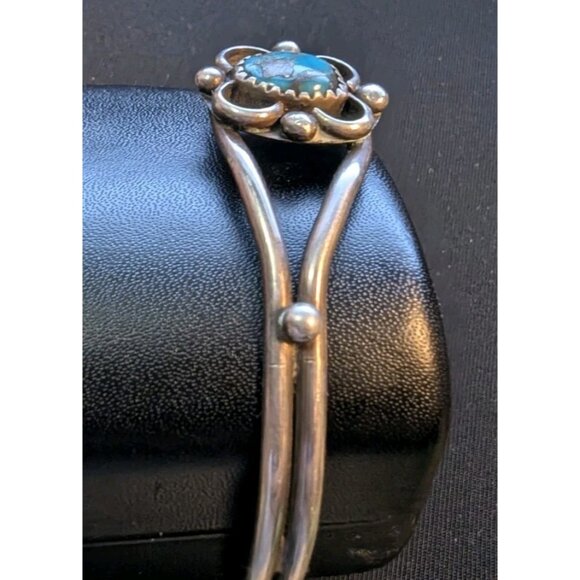 Vintage Navajo Sterling & Turquoise Cabochon Southwestern Open Cuff Bracelet - Picture 8 of 10